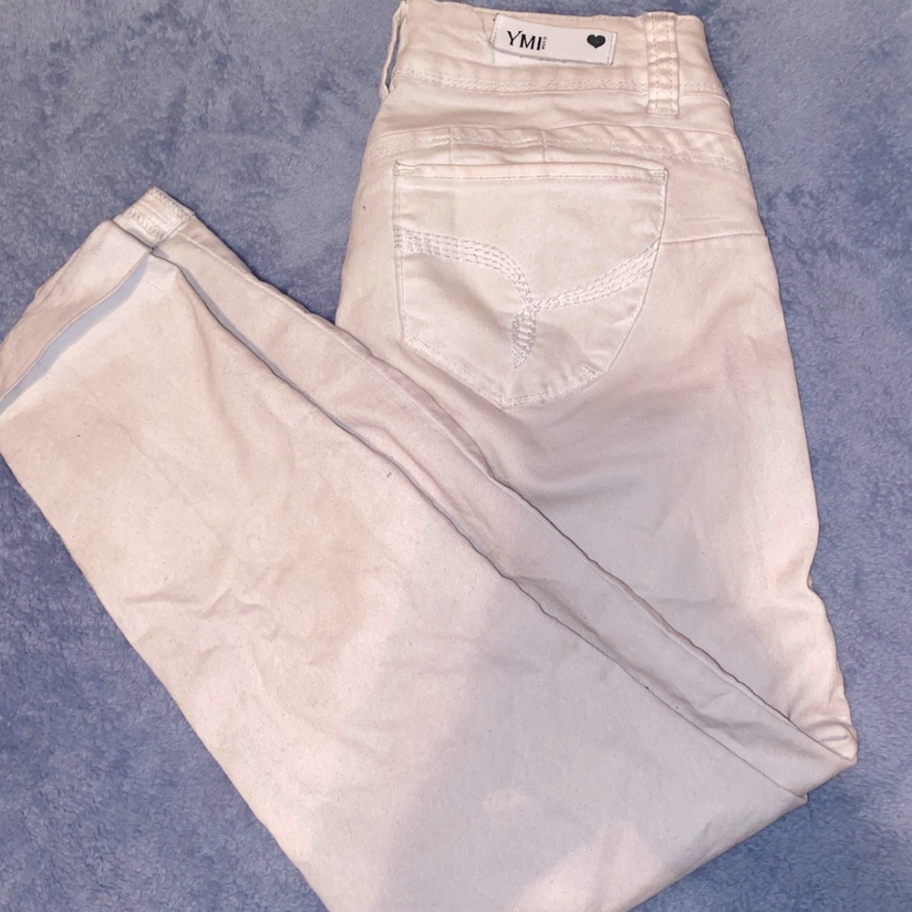 White skinny jeans Capri👖3/$20👖